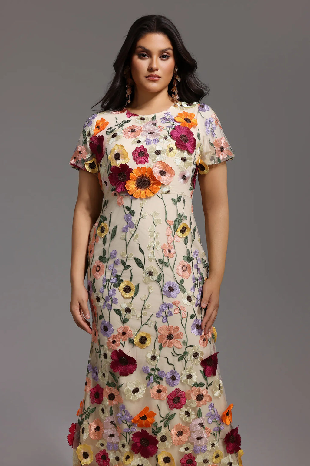 Nuan Short Sleeve Round Neck Flowers Fishtail Midi Dress