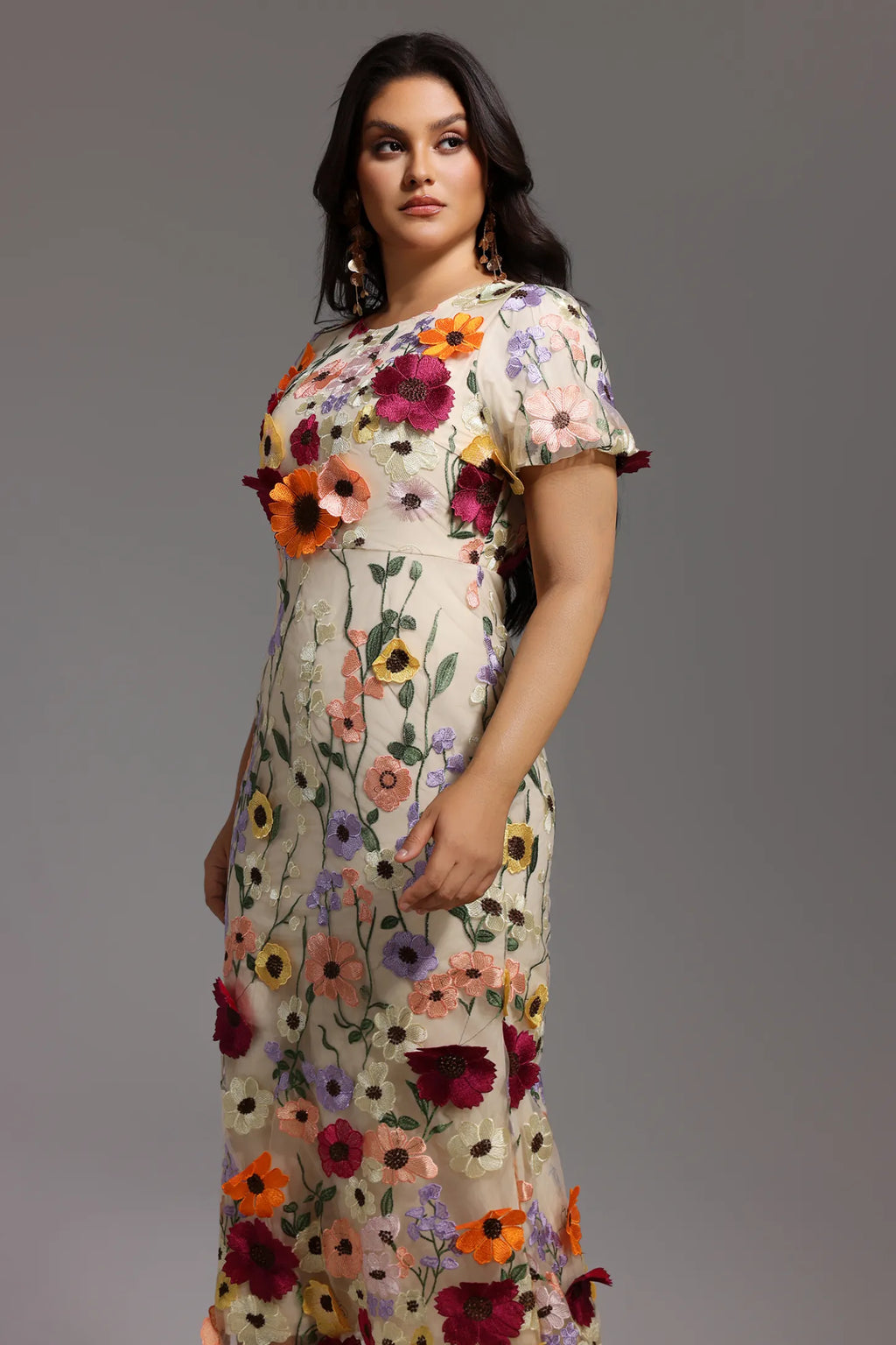 Nuan Short Sleeve Round Neck Flowers Fishtail Midi Dress